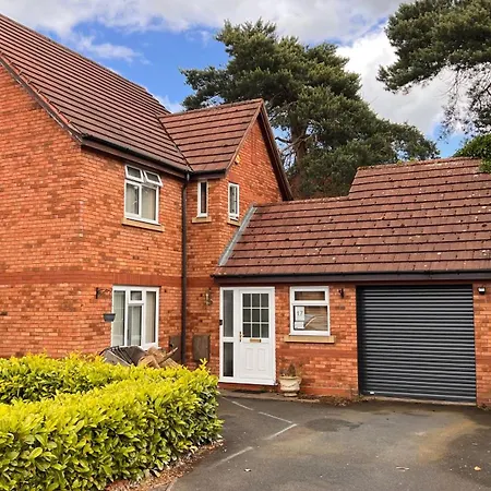 Richard'S Home Kidderminster Exterior photo